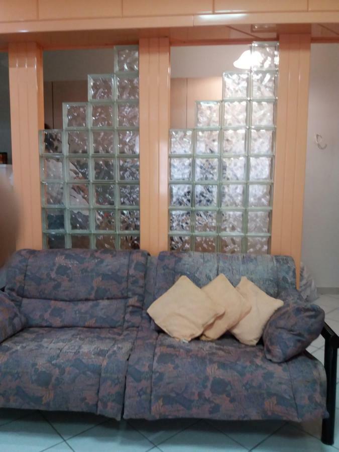Christine'S Downtown Suites Kavála ภายนอก รูปภาพ