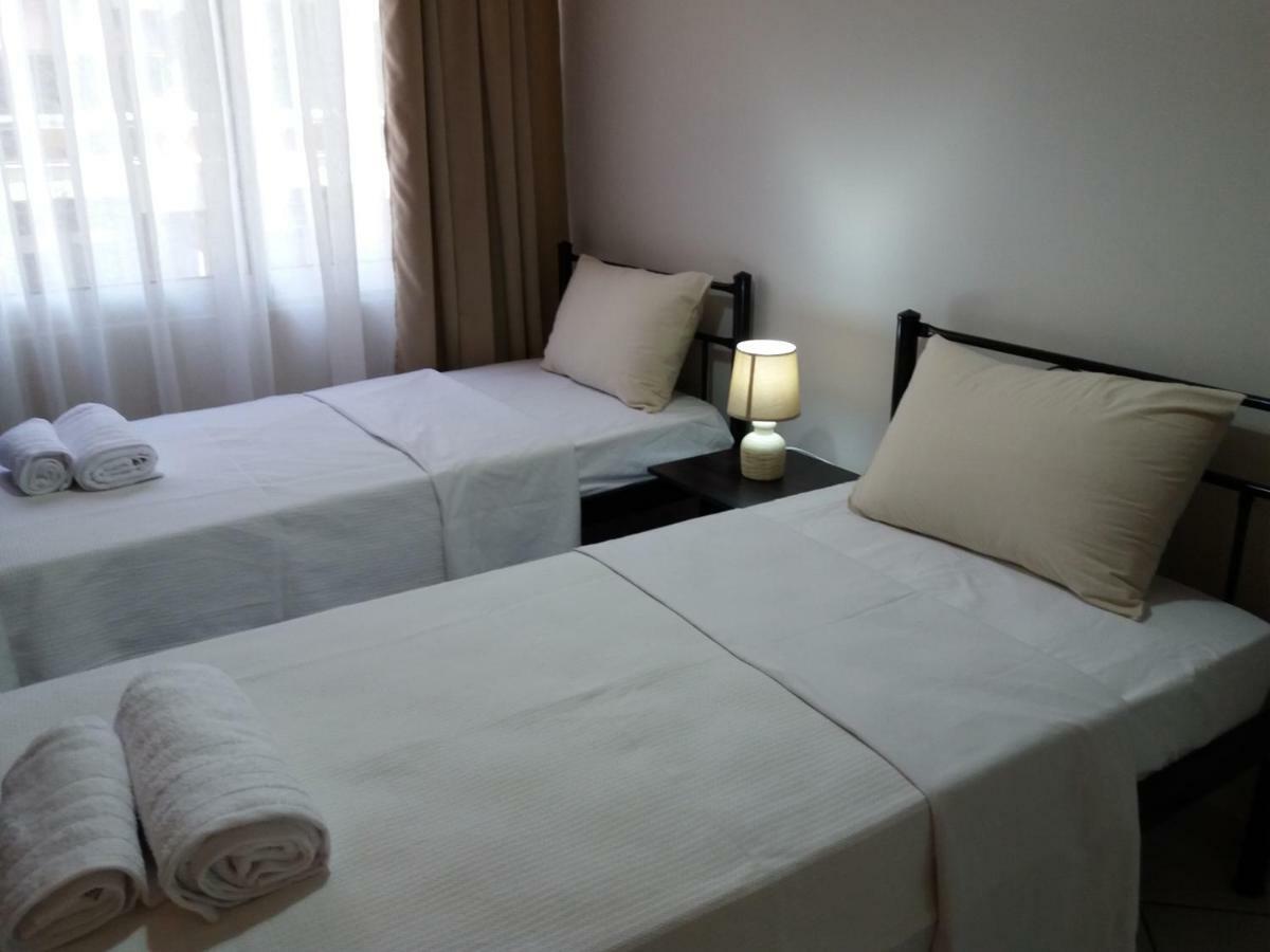Christine'S Downtown Suites Kavála ภายนอก รูปภาพ
