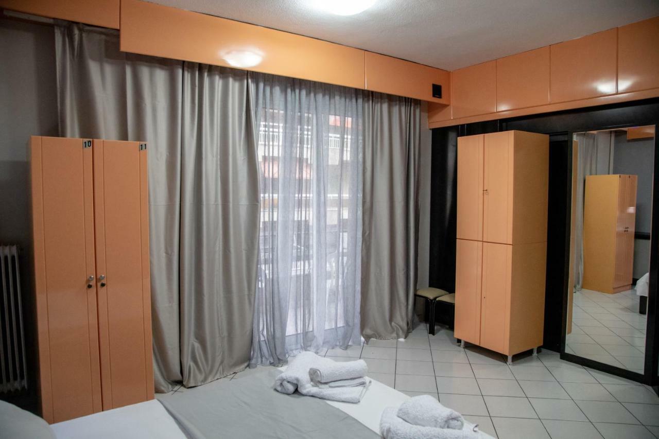 Christine'S Downtown Suites Kavála ภายนอก รูปภาพ